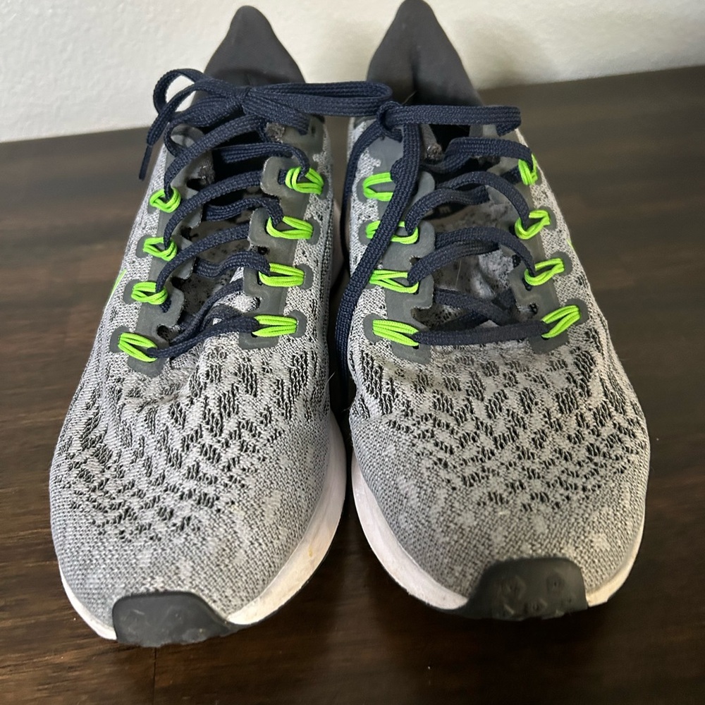 Men's Gray and Green Athletic Shoes